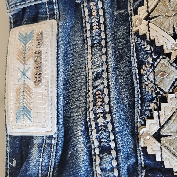 Grace Medium Wash Jeans embroidery Bling Pockets - Picture 8 of 14